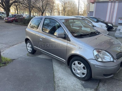 TOYOTA YARIS 1.0