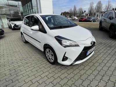 TOYOTA YARIS 1.5 Dual VVT-iE Active