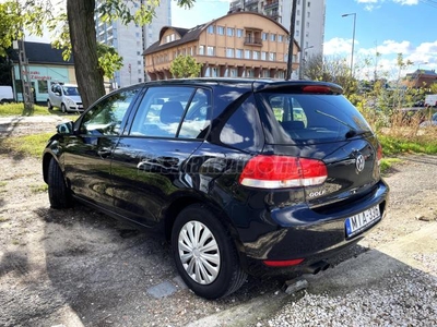 VOLKSWAGEN GOLF VI 1.4 Tsi Comfortline M.O-I FORGALOMBA HELYEZÉS. VEZETETT SZERVIZKÖNYV.2 KULCS. TÉLI-NYÁRI GUMI