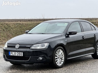 Volkswagen Jetta 1.4 TSI BMT Highline DSG Hybrid