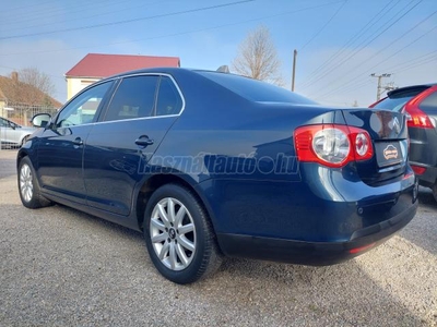 VOLKSWAGEN JETTA 2.0 FSI Comfortline Tiptronic ic 191.404 KM! DIGIT KLÍMA! NAVI! KAMERA!