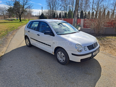 VOLKSWAGEN POLO 1.2