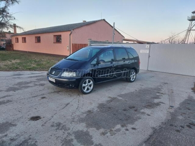 VOLKSWAGEN SHARAN 2.0 PD TDI