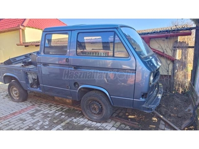 VOLKSWAGEN TRANSPORTER T3 3 ajtós. dupla kabinos. 66 LE