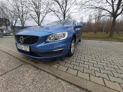 VOLVO S60 2.0 D [D2] Momentum