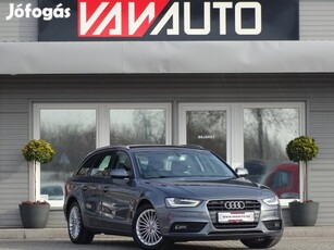 AUDI A4 Avant 2.0 TDI Digit-Szervízkönyv-Xenon'...