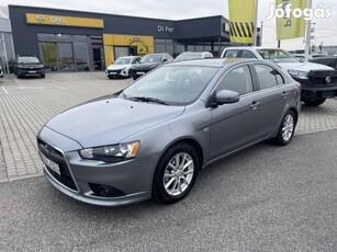 Mitsubishi Lancer Sportback 1.6 Intense AS&G