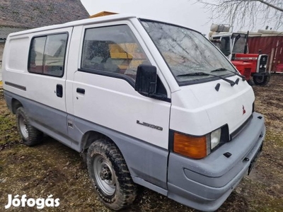 Mitsubishi L 300 2.0 4x4. Újszerű Állapotban. F...