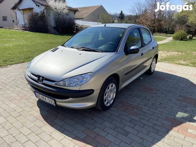 Peugeot 206 1.4 Urban Pack 161000km! Friss műsz...