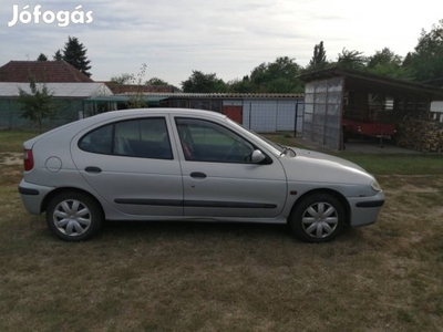 Renault Megane 1.4