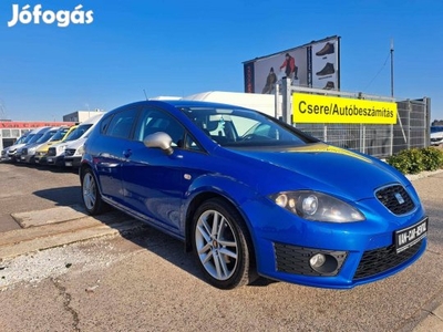 SEAT Leon 1.8 TSI Sport Végig Vezetett Szervizk...