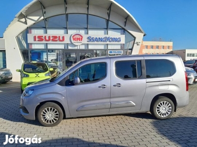 Toyota Proace City Verso 1.2T Shuttle L2H1 [7 s...