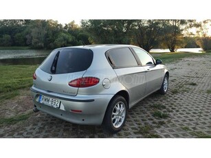 ALFA ROMEO 147 1.6 T. Spark Distinctive Tempomat. klíma. menetrögzítő kamera