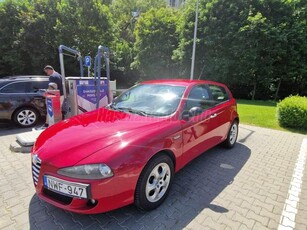 ALFA ROMEO 147 2.0 T. Spark Distinctive 937