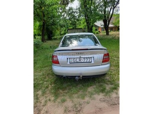 AUDI A4 1.6