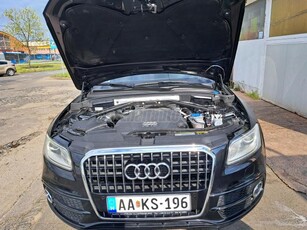 AUDI Q5 3.0 TDI quattro S-tronic