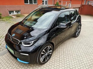 BMW I3 i3s 120Ah (Automata) Üvegtető ACC adaptív LED sávtartó kamera táblafelismerő ülésfűtés HŐSZIV nagy na