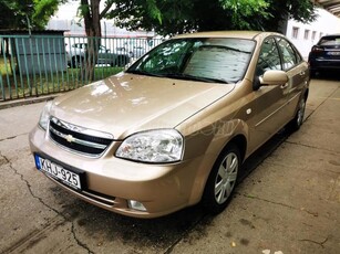 CHEVROLET LACETTI Sedan 1.6 16V Platinum KEVÉS KM FUTÁS-FRISS VIZSGA-MŰKÖDŐ KLÍMA-NAGYSZERVÍZ UTÁN!