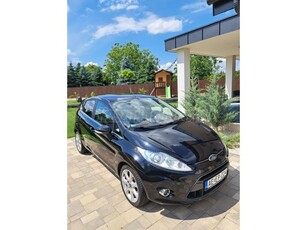 FORD FIESTA 1.4 Titanium INVIDUAL. BŐR. ÜLÉSFŰTÉS