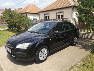 FORD FOCUS 1.6 Collection