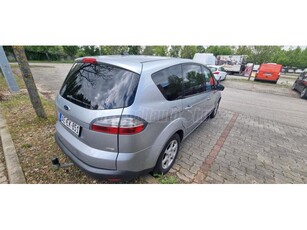 FORD S-MAX 2.0 TDCi Titanium