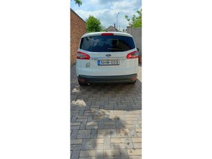 FORD S-MAX 2.0 TDCi Titanium Powershift WA6