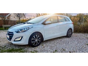 HYUNDAI I30 CW 1.6 CRDi HP ISG Style KÍTŰNŐ ÁLLAPOT. MAGAS FELSZERELTSÉG. 136 LE