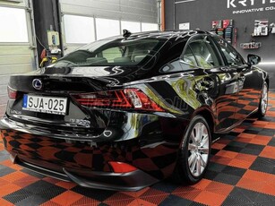 LEXUS IS 300h Executive Plus Safety Sunroof CVT