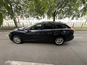 MAZDA 6 Sportkombi 2.0i Attraction (Automata)