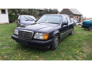 MERCEDES-BENZ 200 E Olasz. Rozsda és klimamentes!