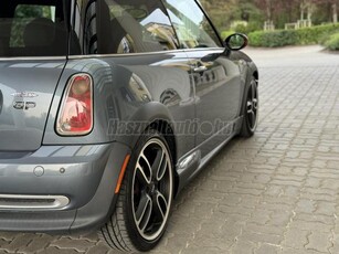 MINI COOPER JCW GP1