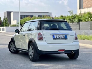 MINI MINI COOPER 1.6 D 1. Tulajdonos