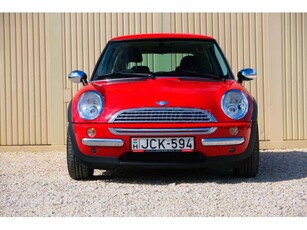 MINI MINI ONE 1.6 MAGYAR// MEGKÍMÉLT// 99e GARANTÁLT KM