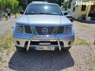 Nissan Navara 4WD Double 2.5D LE