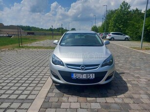 OPEL ASTRA J 1.4 Enjoy