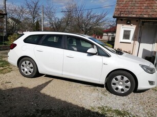 OPEL ASTRA J Sports Tourer 1.4 T Enjoy