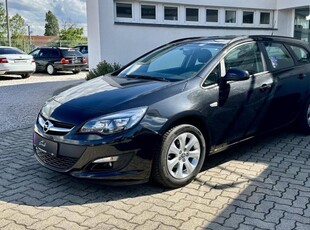 Opel Astra J Sports Tourer 1.6 Selection Garanc...