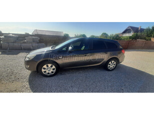 OPEL ASTRA J Sports Tourer 1.7 CDTI Cosmo