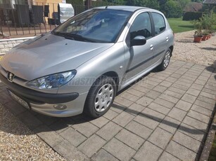 PEUGEOT 206 1.4 HDi Premium