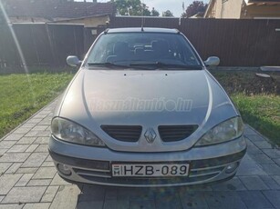 RENAULT MEGANE 1.4 16V Alize