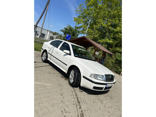 SKODA OCTAVIA 1.4 Tour