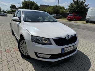 SKODA OCTAVIA 1.6 CR TDI Active 214ezer km Magyarországi