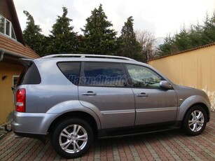 SSANGYONG REXTON 2.7 270 XVT Premium Top AWD Aut. Karambolmentes! Végig karbantartott! Megkímélt!