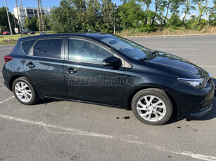 TOYOTA AURIS 1.2T Active