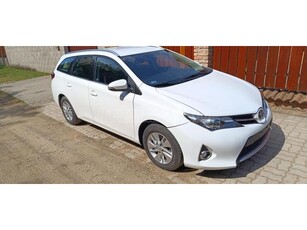 TOYOTA AURIS Touring Sports 1.8 HSD Active (Automata)