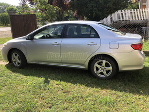 TOYOTA COROLLA Sedan 1.4