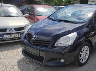 Toyota Verso 2.0 D-4D Sol Panorámatető. 7 szemé...