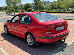 VOLKSWAGEN BORA 1.6 Trendline 4x Elektr. ablak. Digitklíma