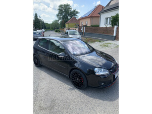 VOLKSWAGEN GOLF V 2.0 TFSI GTI DSG