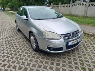 VOLKSWAGEN JETTA 1.6 Comfortline Family